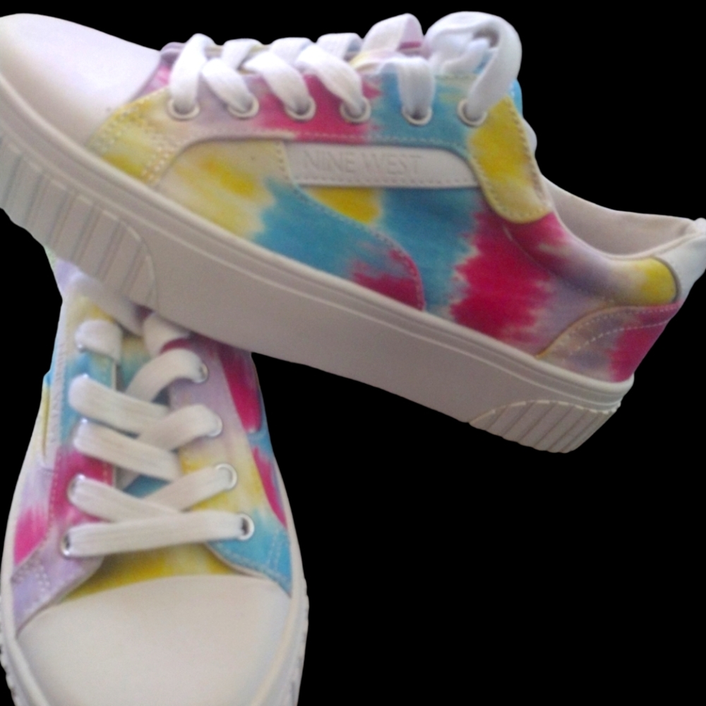 Nine West Sneakers / Cute Matching 👛